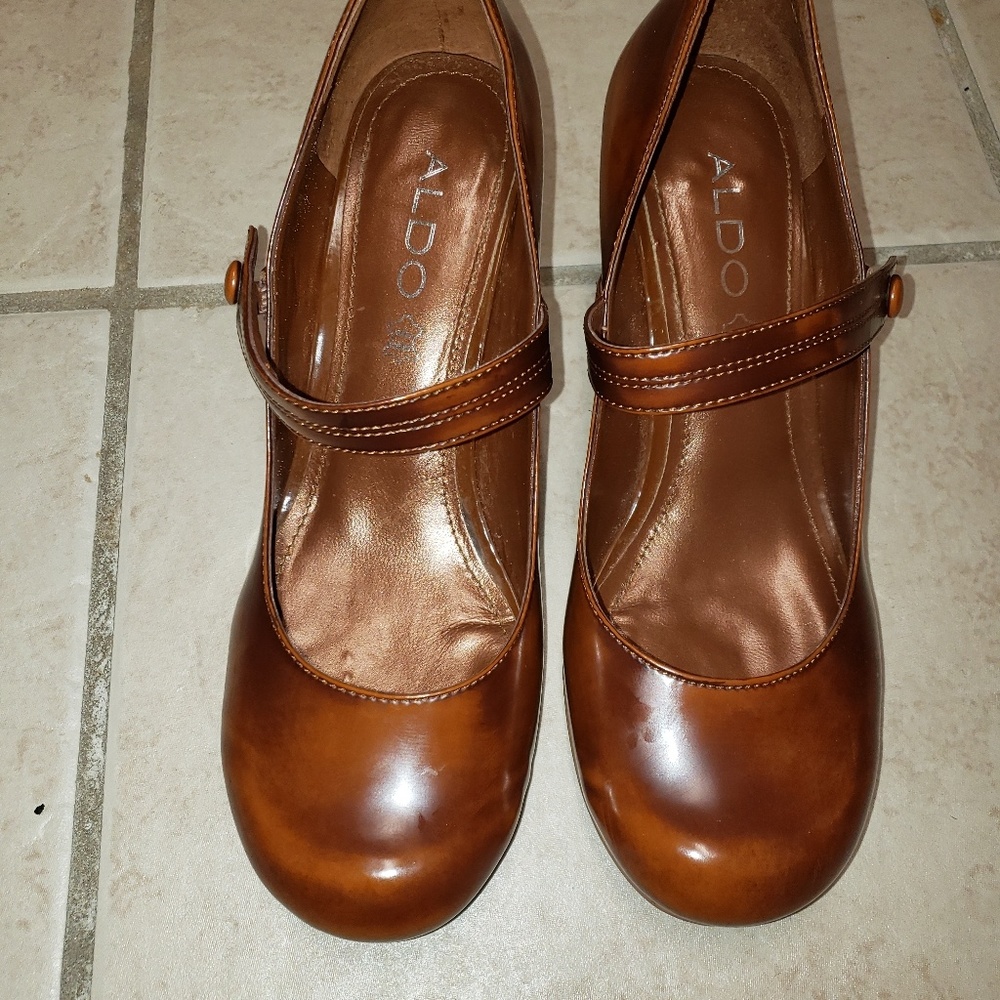 Aldo babydoll heels